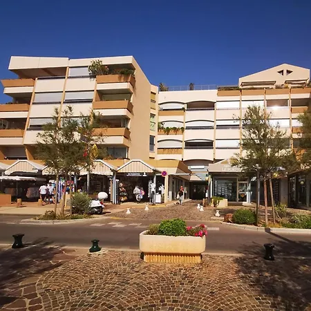 + Pour 4, Acces Plage, Parking, Au Lavandou - Fr-1-803-35 * Le Lavandou
