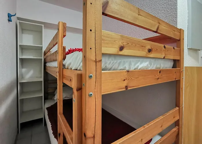 + Pour 4, Acces Plage, Parking, Au Lavandou - Fr-1-803-35 Апартаменти Ле-Лаванду